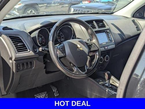 Labrador Black Metallic 2018 Mitsubishi Outlander Sport 2.0 LE