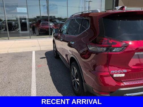 2020 Nissan Rogue SV