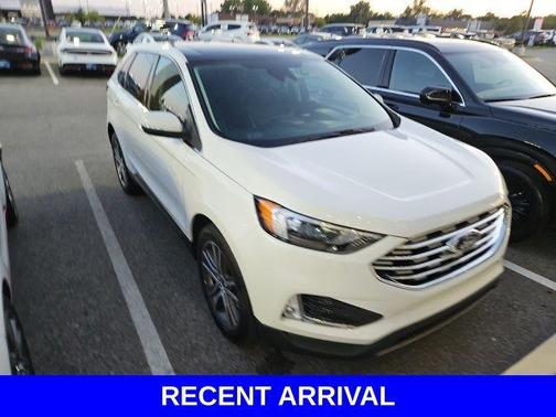 2022 Ford Edge Titanium
