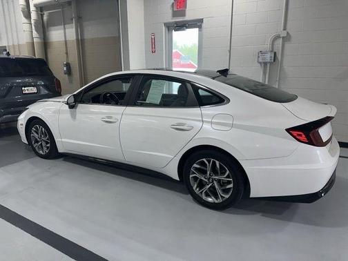 2022 Hyundai SONATA SEL