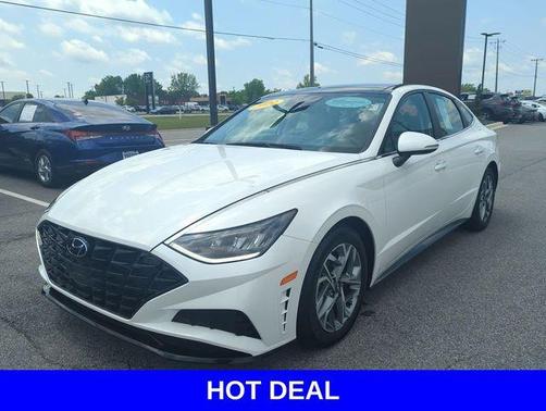 2022 Hyundai SONATA SEL
