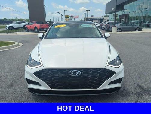 2022 Hyundai SONATA SEL