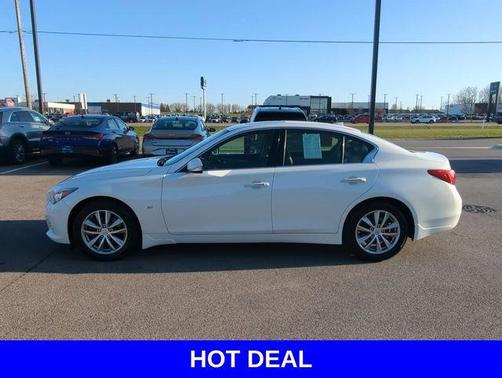 2015 INFINITI Q50 Base