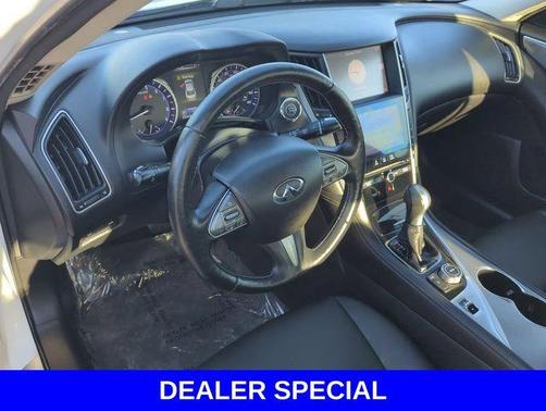 2015 INFINITI Q50 Base