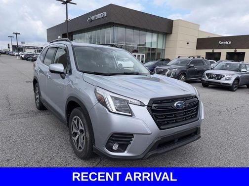 Ice Silver Metallic 2024 Subaru Forester Premium