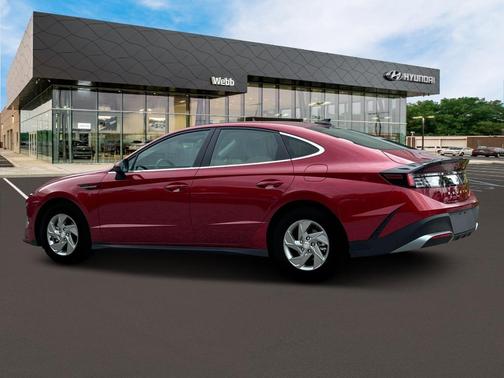 2025 Hyundai SONATA SE