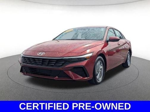 Red 2025 Hyundai ELANTRA SE