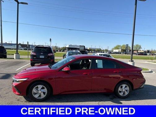 Red 2025 Hyundai ELANTRA SE