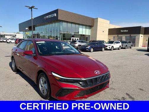 Red 2025 Hyundai ELANTRA SE