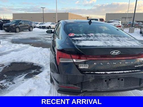 2023 Hyundai ELANTRA HEV Blue