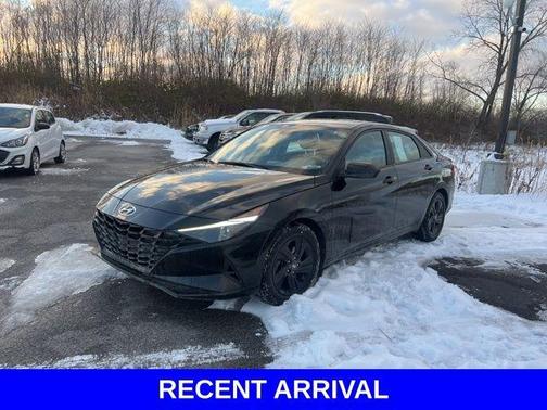 2023 Hyundai ELANTRA HEV Blue