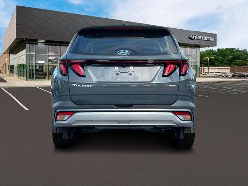 2025 Hyundai TUCSON SE