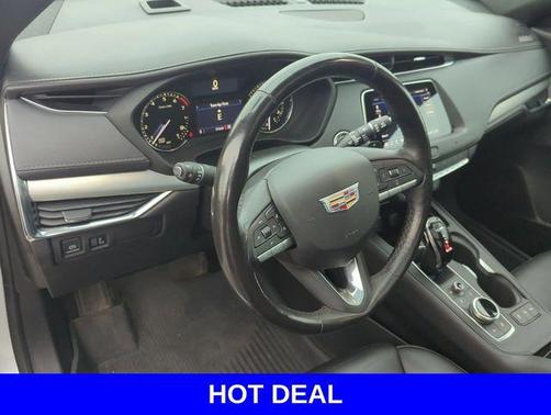 2020 Cadillac XT4 Premium Luxury