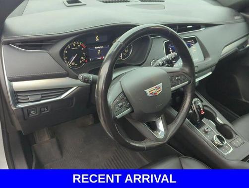 2020 Cadillac XT4 Premium Luxury