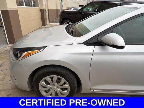 2022 Hyundai Accent SE