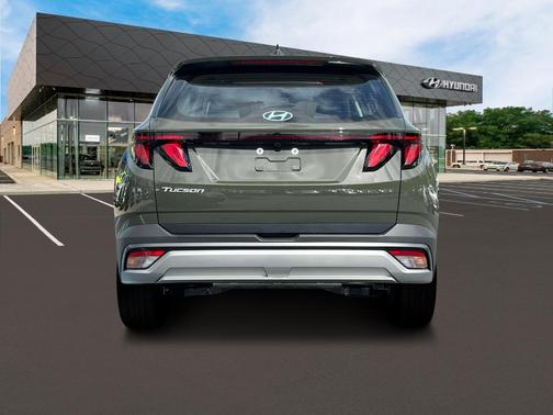 2025 Hyundai TUCSON SE