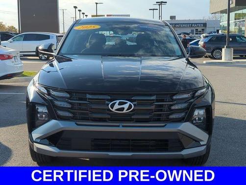 2025 Hyundai TUCSON SE