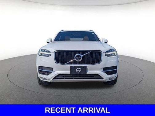 2019 Volvo XC90 T6 Momentum