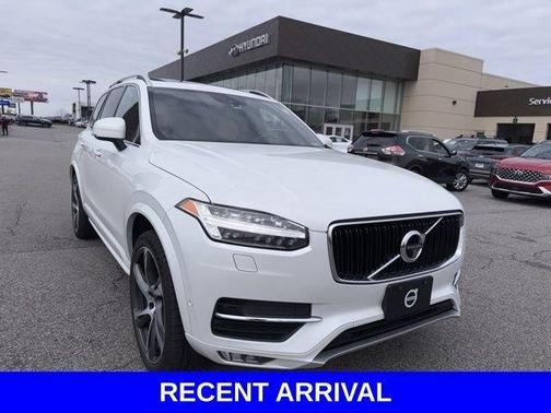 2019 Volvo XC90 T6 Momentum