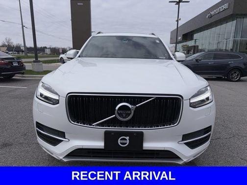 2019 Volvo XC90 T6 Momentum