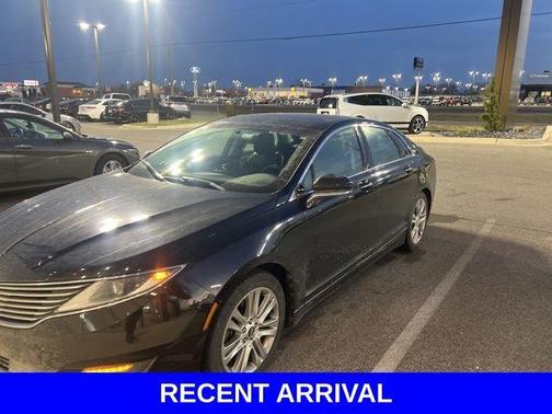 Velvet 2016 Lincoln MKZ Base