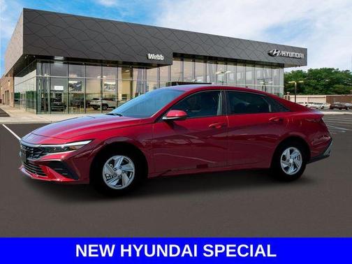 2025 Hyundai ELANTRA SE