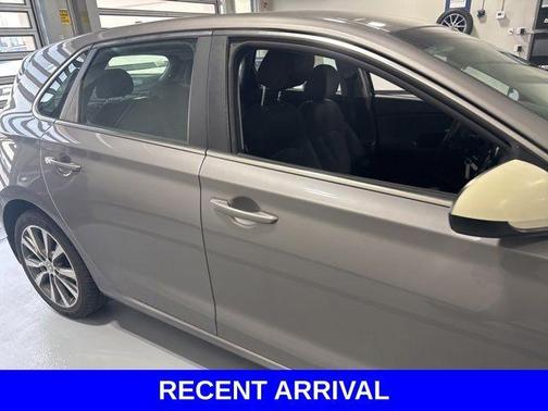 2020 Hyundai Elantra GT Base