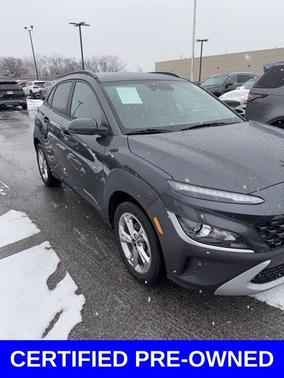 2022 Hyundai KONA SEL