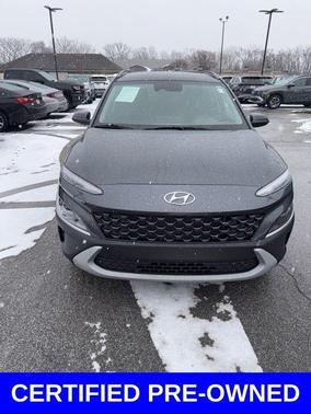 2022 Hyundai KONA SEL