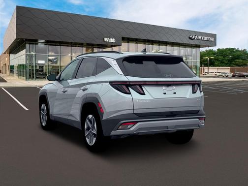 Shimmering Silver 2026 Hyundai TUCSON SEL Premium