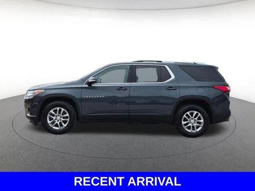 Graphite Metallic 2018 Chevrolet Traverse LT Cloth