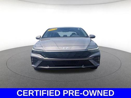 Metal 2024 Hyundai ELANTRA SE