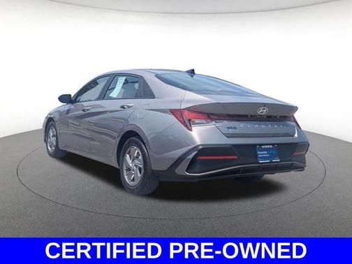 Metal 2024 Hyundai ELANTRA SE