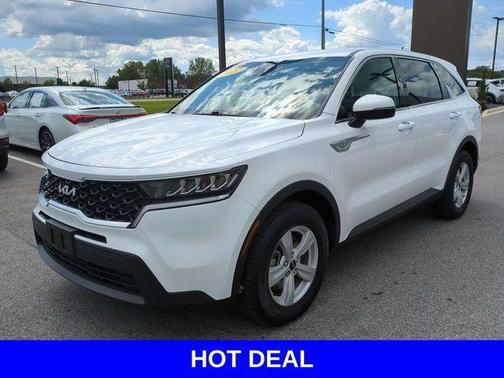 2022 Kia Sorento LX