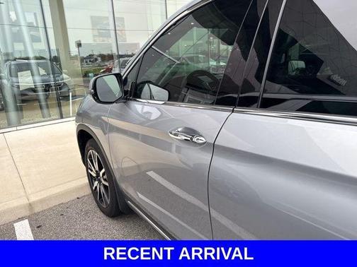2020 Honda Pilot Touring 8-Passenger