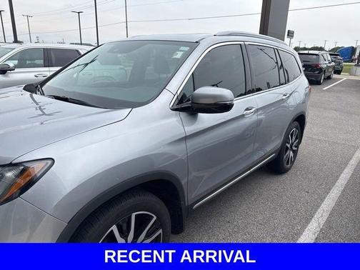 2020 Honda Pilot Touring 8-Passenger