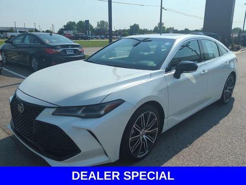 2022 Toyota Avalon Touring