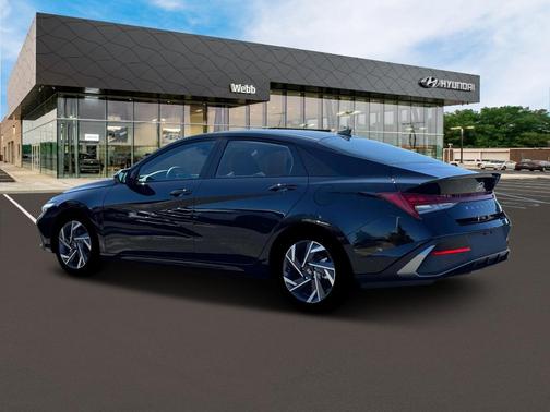 2025 Hyundai ELANTRA HEV SEL Sport