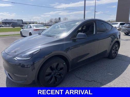 Black 2024 Tesla Model Y Long Range