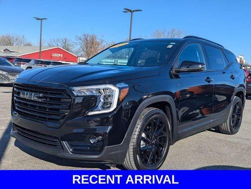2023 GMC Terrain SLT