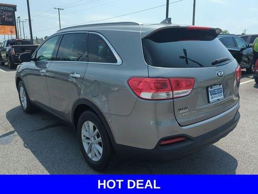 2016 Kia Sorento LX