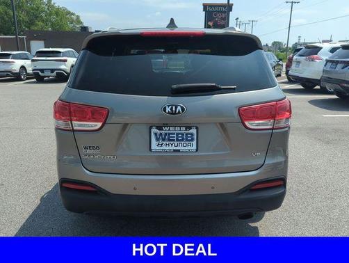 2016 Kia Sorento LX