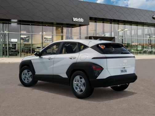 2025 Hyundai KONA SE
