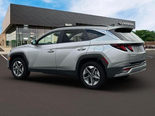 Shimmering Silver 2026 Hyundai TUCSON SEL