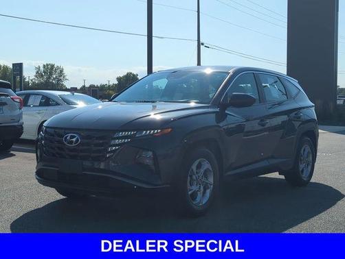 2023 Hyundai TUCSON SE