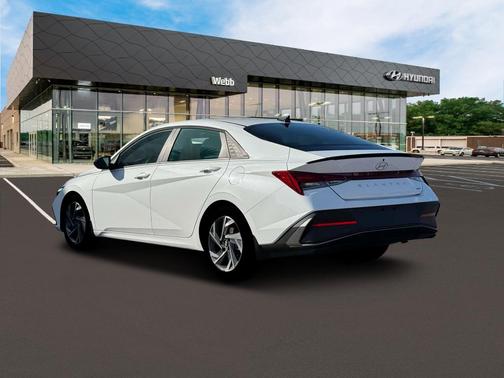 2025 Hyundai ELANTRA HEV SEL Sport