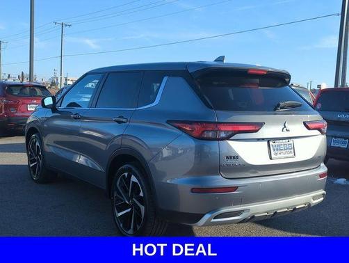 2022 Mitsubishi Outlander SE