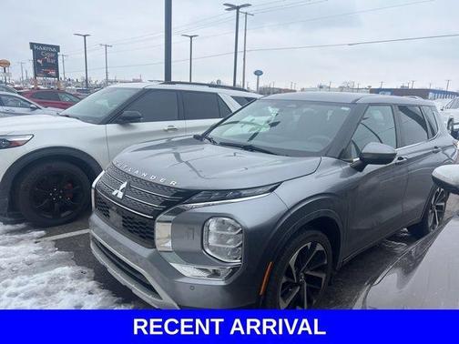 2022 Mitsubishi Outlander SE