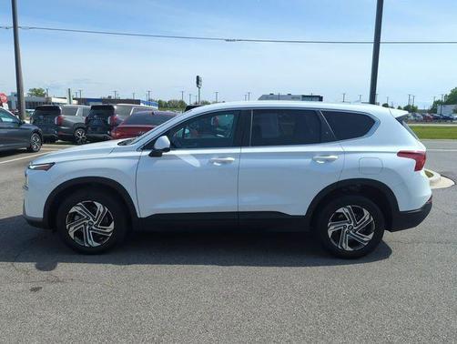2022 Hyundai SANTA FE SE