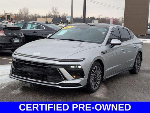 2025 Hyundai SONATA Hybrid Limited